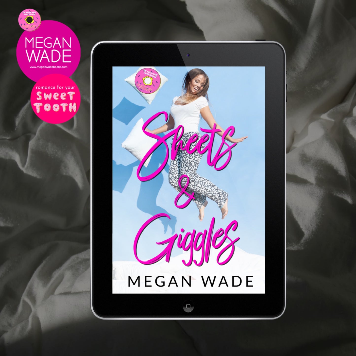 Sheets and Giggles - a spicy BBW novella (Happy Curves, book 1)