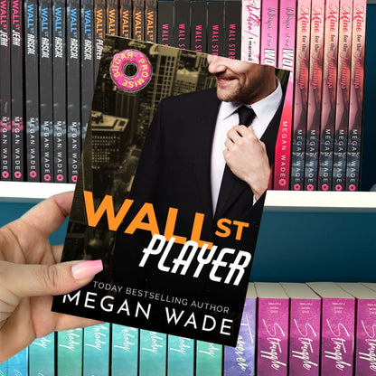 Wall St. Player (Curves of Wall St. Book 3)